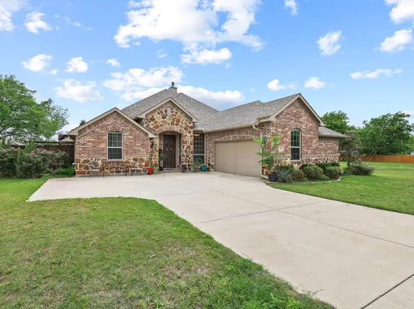 603 E Saunders St, Trenton, TX 75490
