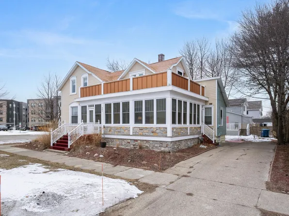 201 Elliott Ave, Grand Haven, MI 49417