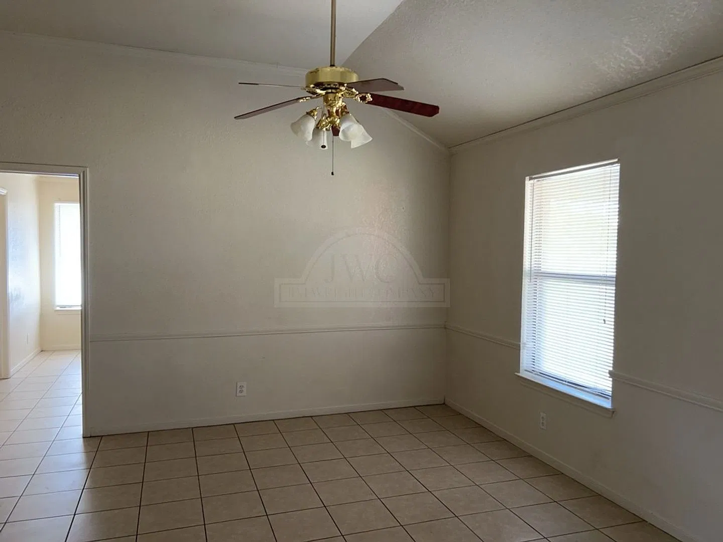 4306 Colby Drive — Photo 2