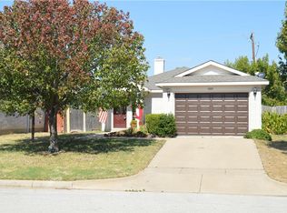 1029 Olivewood Ln, Fort Worth, TX 76140