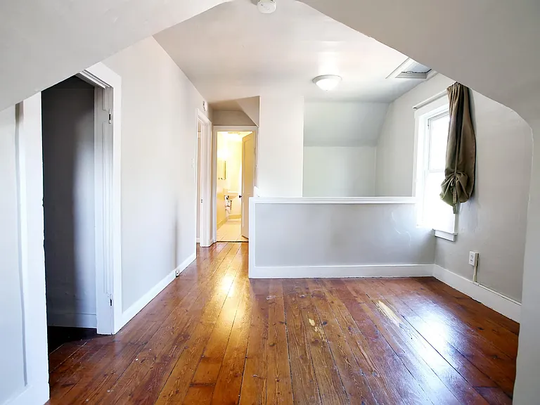 5053 Commonwealth St #3 — Photo 5