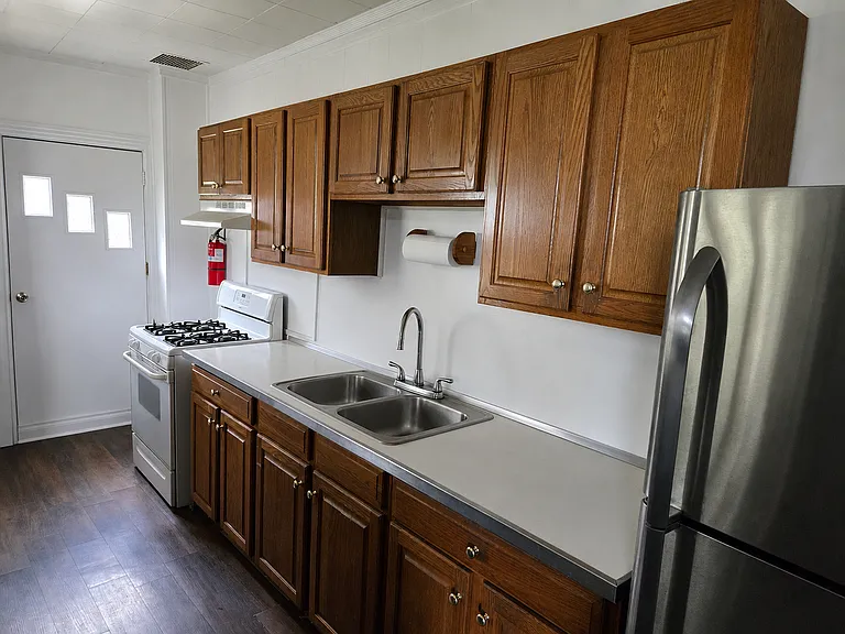 227 Mill St — Photo 5