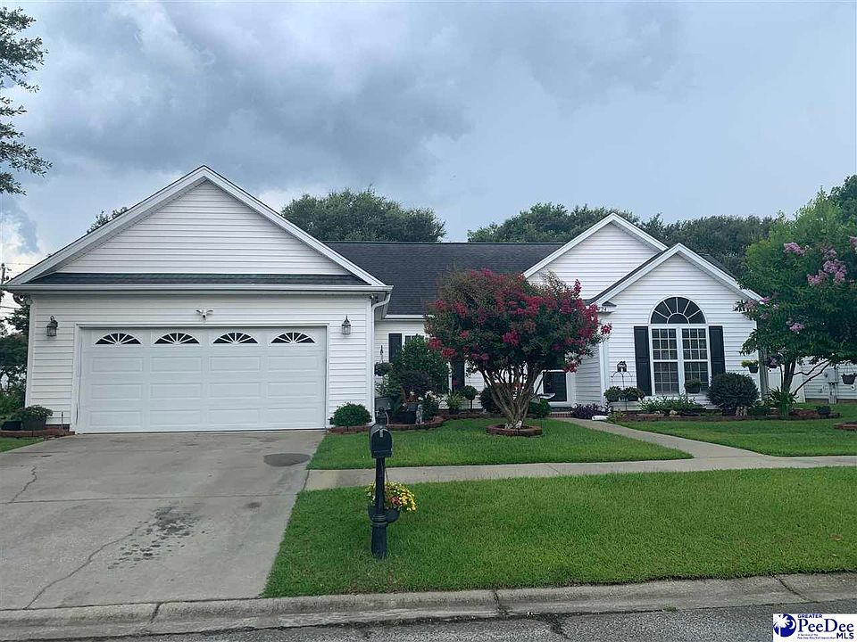 1st image of 924 Charlestowne Blvd