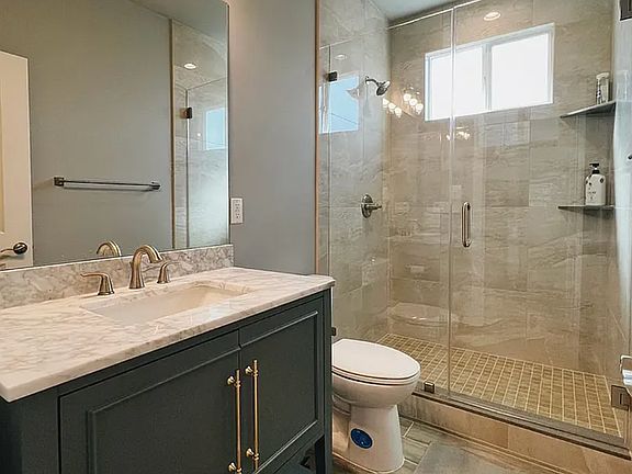5th image of 4903 Douvan Ct
