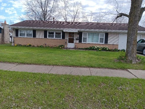 2809 Townway Rd, Danville, IL 61832