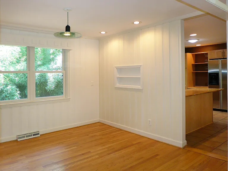 346 Wesley Dr — Photo 6