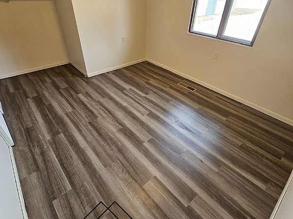 3rd image of 102 8th Ave NW #12-A