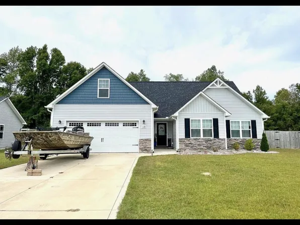 119 Bridgeport Dr, Sneads Ferry, NC 28460