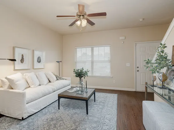 Rivendell Woods Townhomes