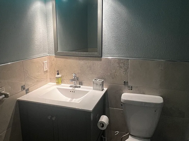 2nd bathroom