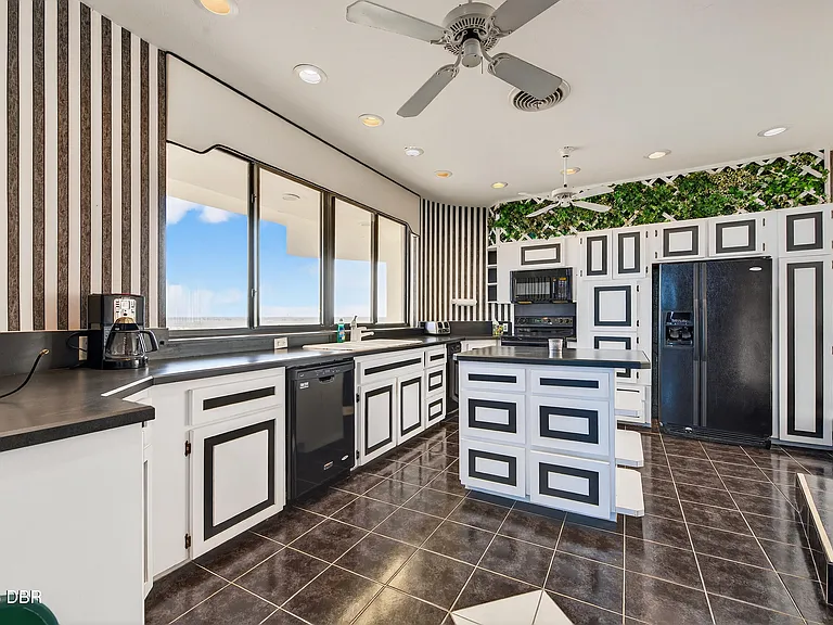 915 Ocean Shore Blvd #8010 — Photo 33
