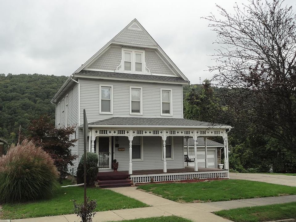 1st image of 620 W 1st St