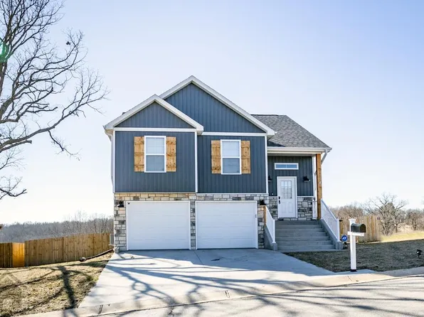 199 Majestic Dr, Waynesville, MO 65583