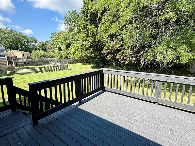 104 Finwood Dr — Photo 17