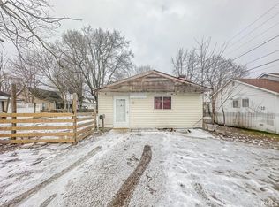 216 W 27th St, Anderson, IN 46016