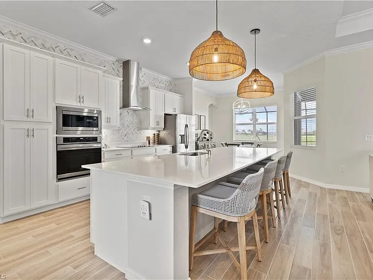 6023 Diamonte Pl — Photo 4