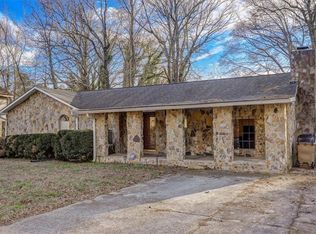 6007 Fieldcrest Dr, Morrow, GA 30260