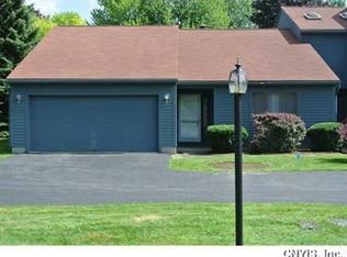 8158 Verbeck Dr, Manlius, NY 13104