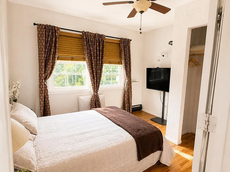 364 Westwood Ave #11 — Photo 5