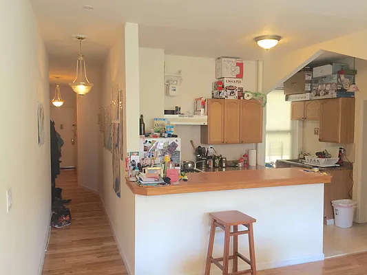 Rented by Sohayegh Enterprises Corp. | media 28