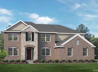 14227 Edenshire Dr, Utica, MI 48315
