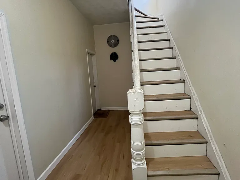 First floor lobby, going up the stairs