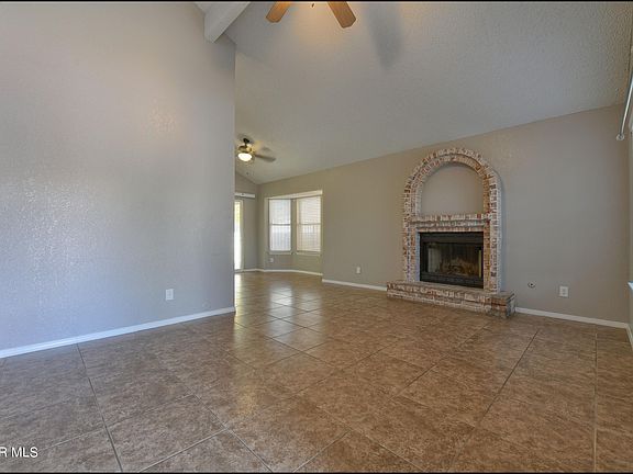 4th image of 5785 Hank Aaron Dr