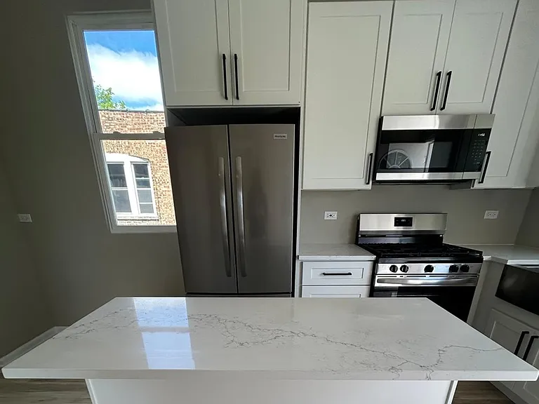 6227 S May St #2 — Photo 17