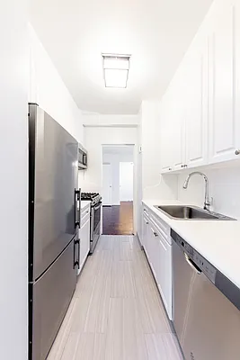 Rented by Douglas Elliman | media 20