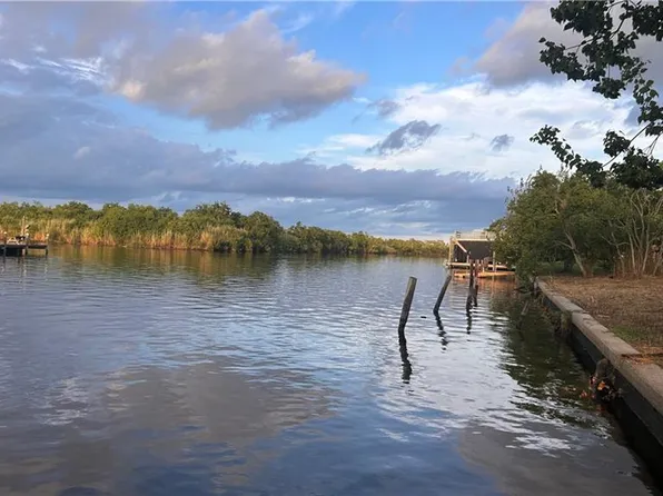 190 Lakeview Dr, Slidell, LA 70458