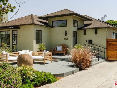 7920 Yorktown Ave, Los Angeles, CA, 90045
