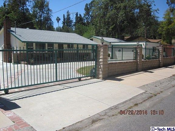 2nd image of 10333 Johanna Ave