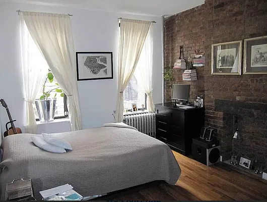 Rented by Weinstein Realty Group | media 11