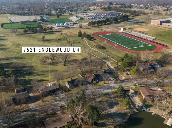 7621 Englewood Dr, Lincoln, NE 68510