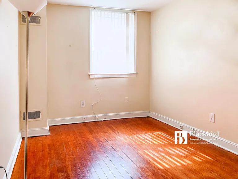 11 Snows Ct NW — Photo 7