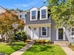 18 Dorrell Ct, Sterling, VA 20165