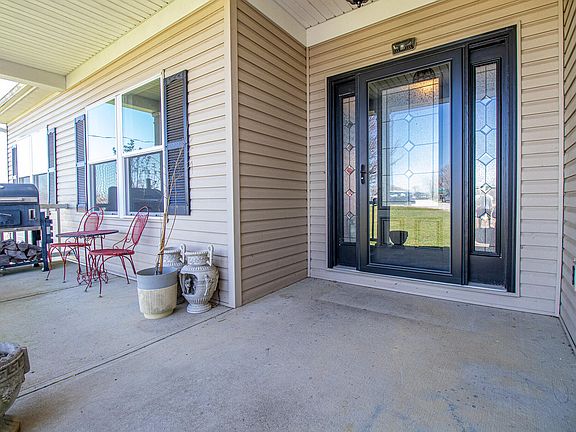 3rd image of 59 Deer Creek Dr