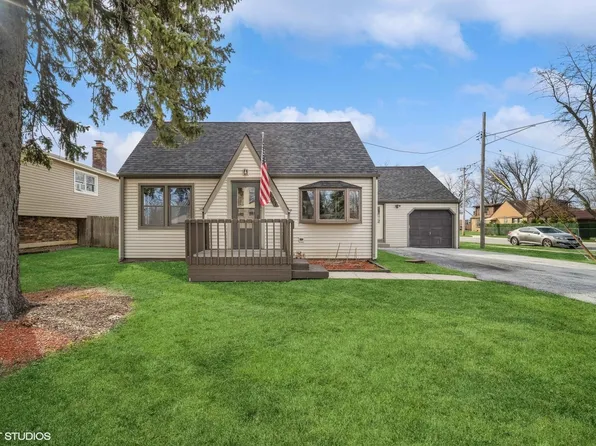 101 Victoria Dr, Northlake, IL 60164