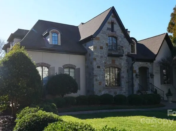7011 Summerhill Ridge Dr, Charlotte, NC 28226