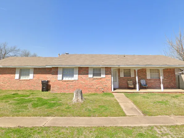 1001 NE 5th St, Moore, OK 73160