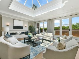 122 Commonwealth Ave #PENTHOUSE, Boston, MA 02116