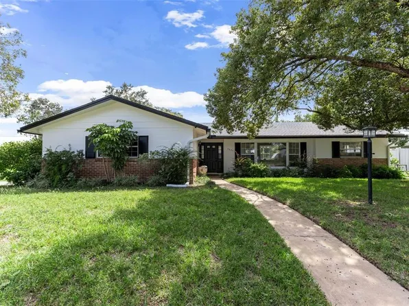 2632 Derbyshire Rd, Maitland, FL 32751