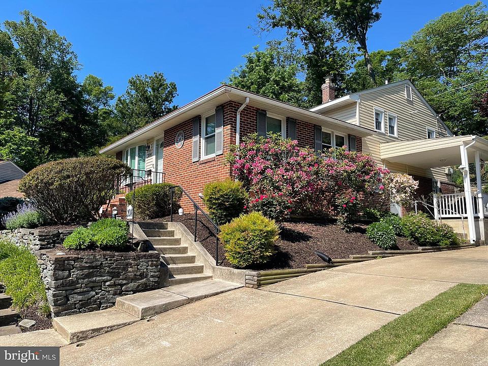 1st image of 204 Elpin Dr W