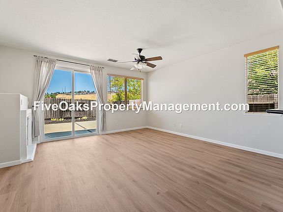 3rd image of 2242 Zittel Dr