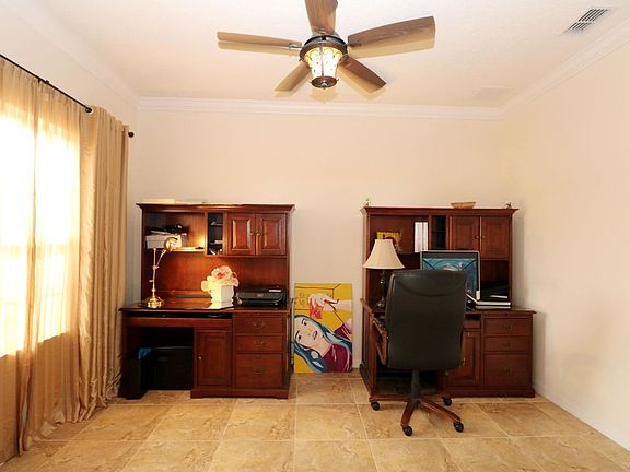 5th image of 23 Hacienda Way