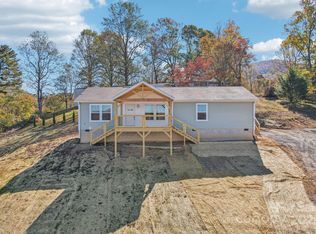 921 Hutch Mountain Rd, Fletcher, NC 28732