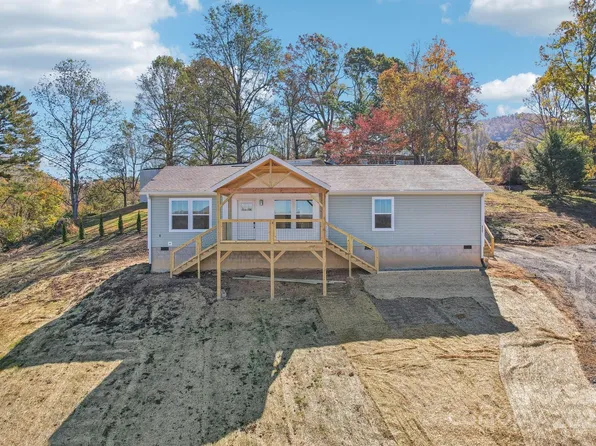 921 Hutch Mountain Rd, Fletcher, NC 28732