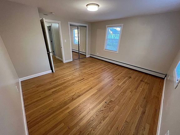 Upstairs Front Bedroom 