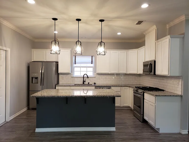 3803 Killingsworth Cir — Photo 2