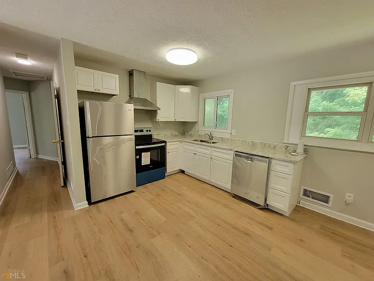 6628 Stark Ct — Photo 15